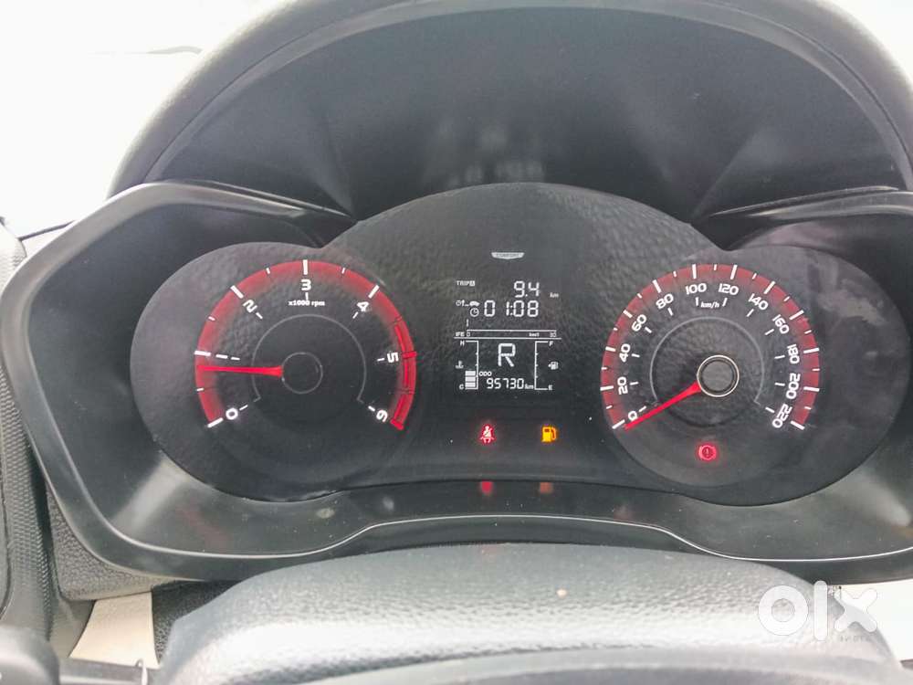 Mahindra Xuv300 W6 Diesel, 2022, Diesel
