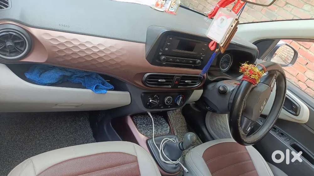 Hyundai Aura 2025 Cng & Hybrids 35000 Km Driven