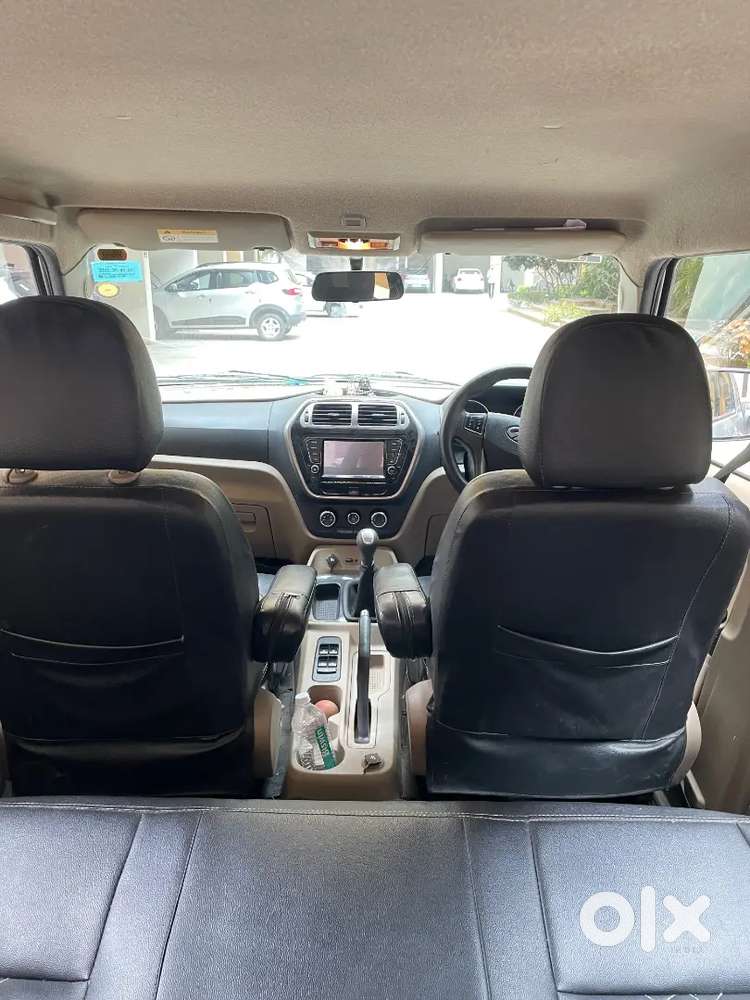 Mahindra Tuv 300 2020