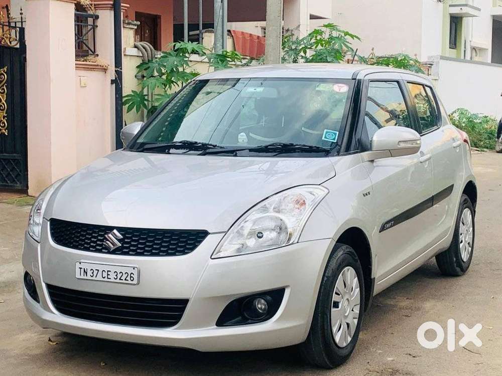 Maruti Suzuki Swift Vxi 1.2 Abs Bs-iv, 2013, Petrol