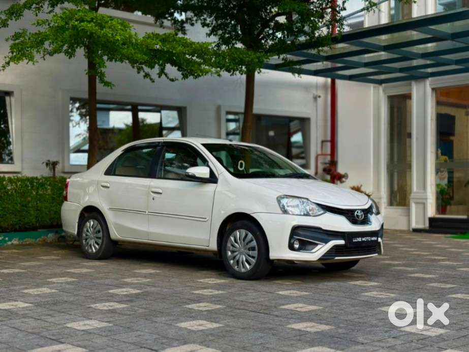 Toyota Etios 1.5 V, 2017, Petrol