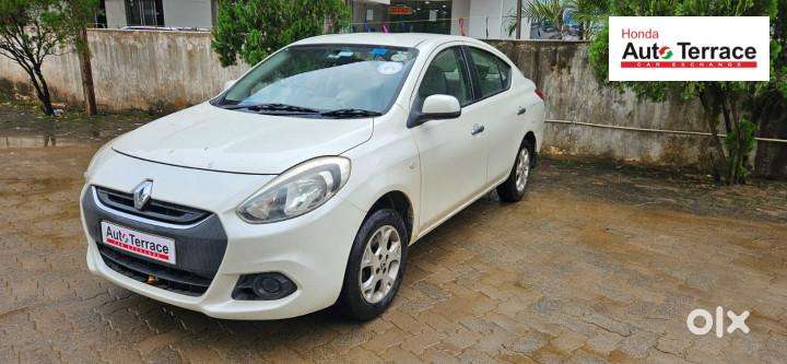 Renault Scala Rxl Mt, 2015, Petrol