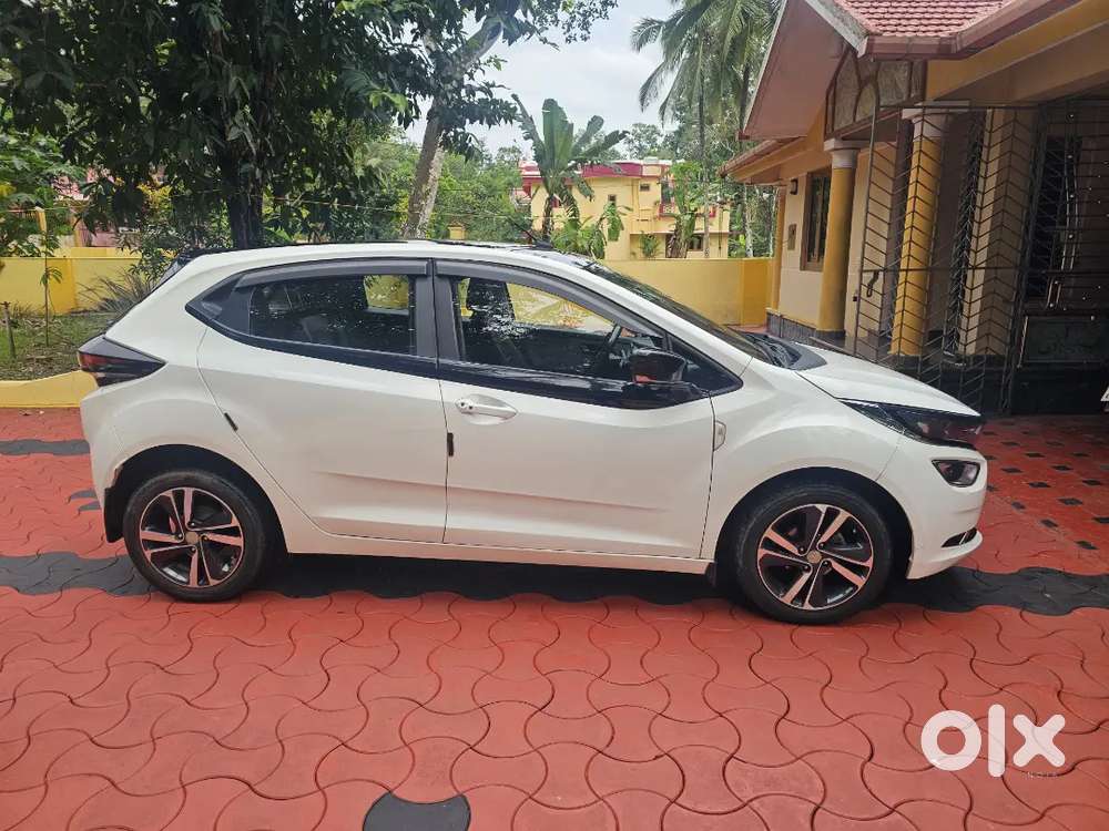 Nice Car With Good Power And Tyres Are Good Too