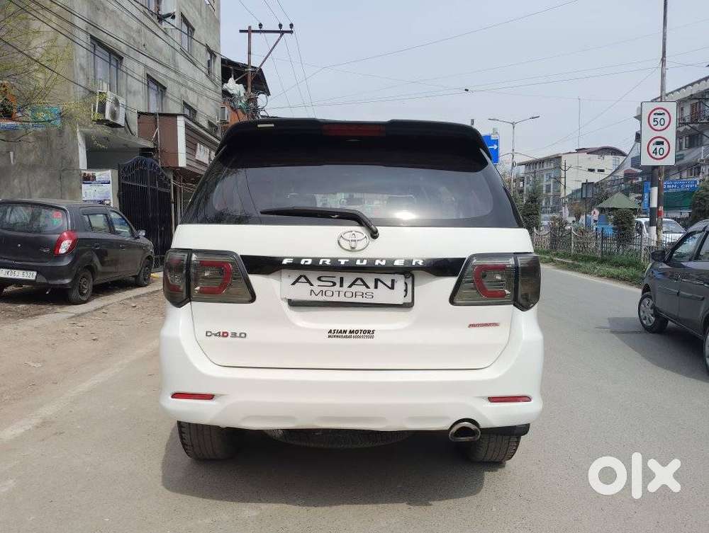 Toyota Fortuner 3.0 4x2 Automatic, 2016, Petrol