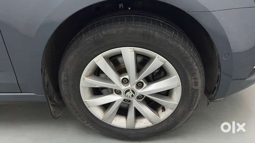 Skoda Octavia 2.0 L K Tsi At, 2018, Petrol