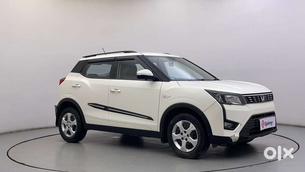 Mahindra Xuv300 1.2 W6 Amt Petrol, 2022, Petrol