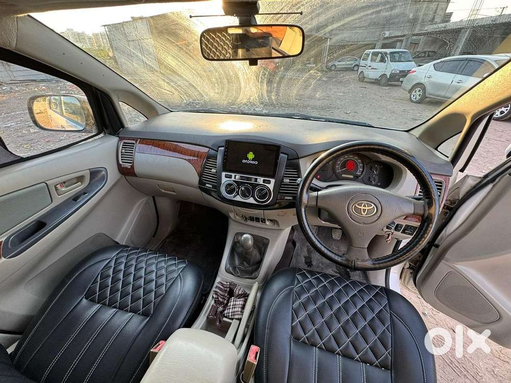 Toyota Innova 2010 Diesel 250000 Km Driven