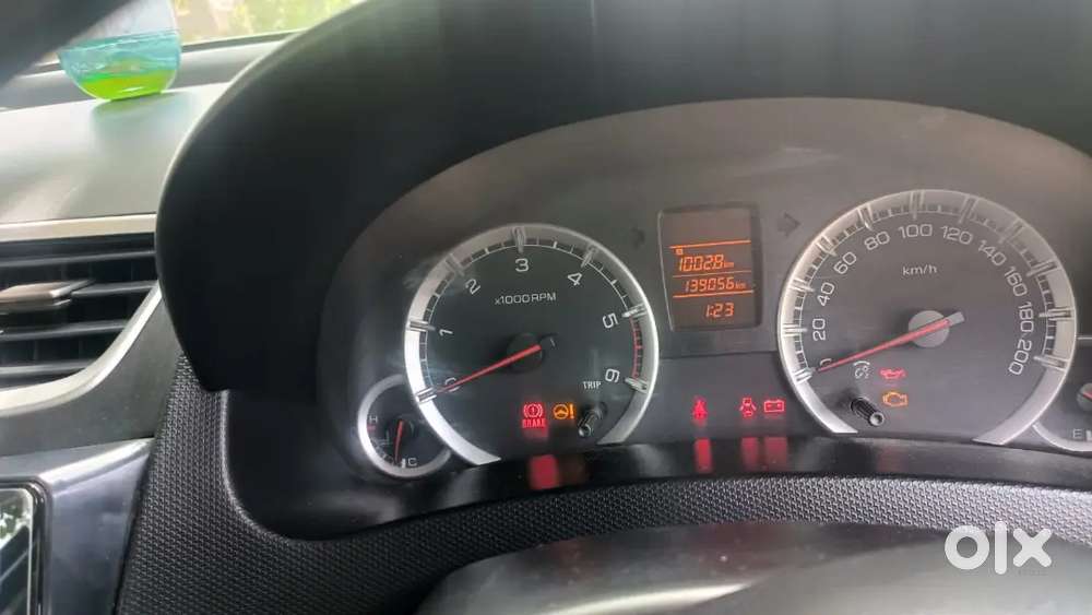 Maruti Suzuki Swift Vdi Dec 2012 Diesel 139000 Km Driven