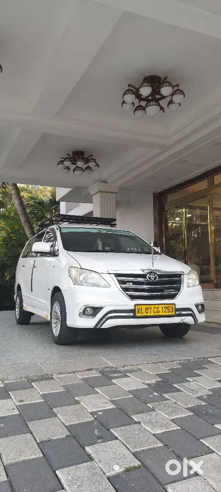 Toyota Innova 2016