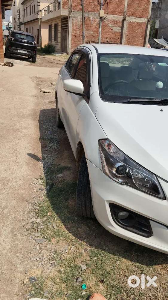 Car For Sale In Jankipuram
