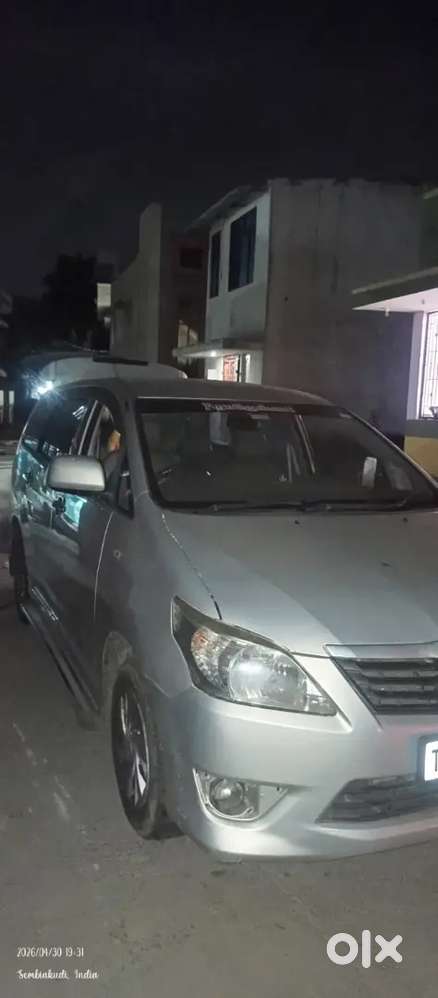 Toyota Innova 2.5 G1 2012