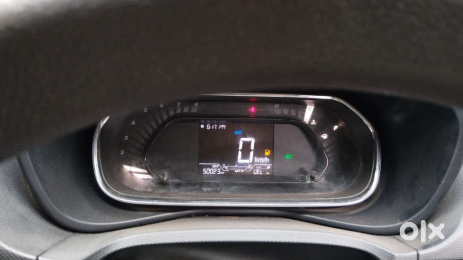 Tata Nexon, 2022, Petrol