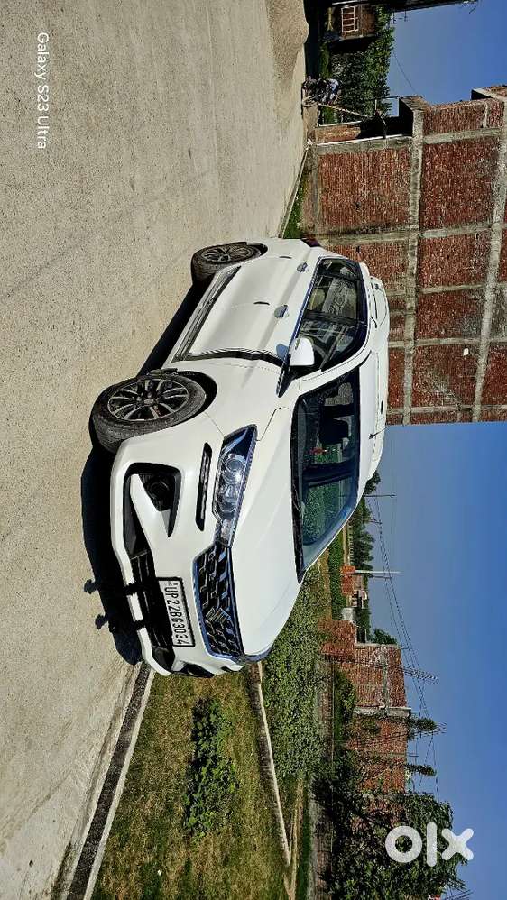 Maruti Suzuki Ertiga Vxi 2025