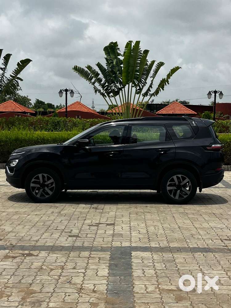 Tata Safari 2.0 Kryotec Xza Plus 6s Red Dark Edition, 2023, Diesel