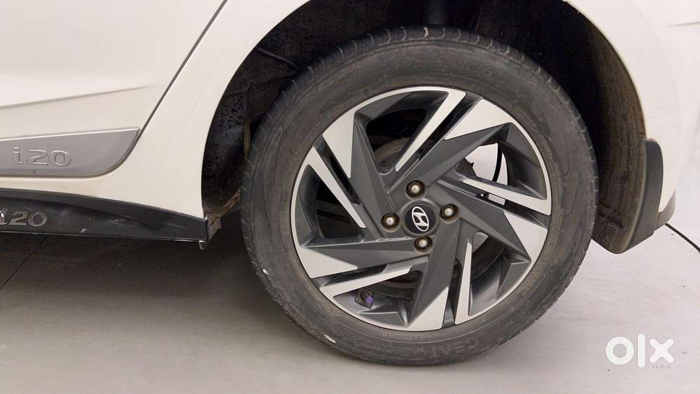Hyundai New I20 1.0 Asta (o) Turbo Dct, 2023, Petrol