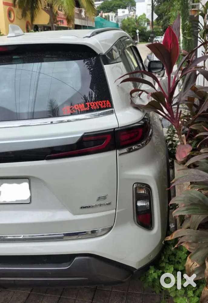 Toyota Urban Cruiser Hyryder 2023 Petrol 23000 Km Driven