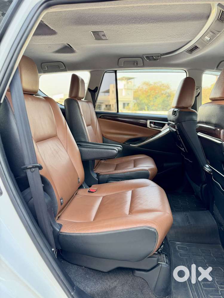 Toyota Innova Crysta