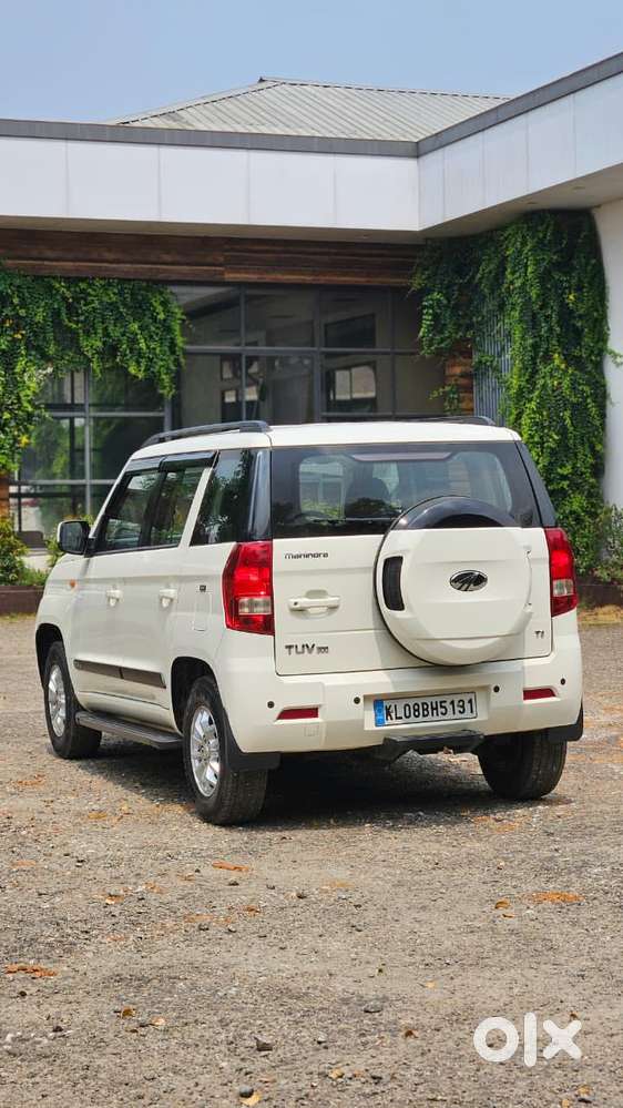 Mahindra Tuv 300 T8 Amt (automatic), 2015, Diesel