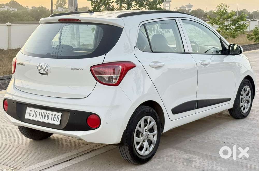 Hyundai Grand I10 [2013-2017] 1.2 Kappa Vtvt Sportz, 2018, Petrol
