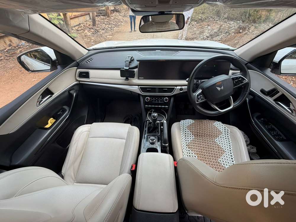 Mahindra Xuv700 2.2 Ax 7 Diesel Mt Str, 2024, Diesel