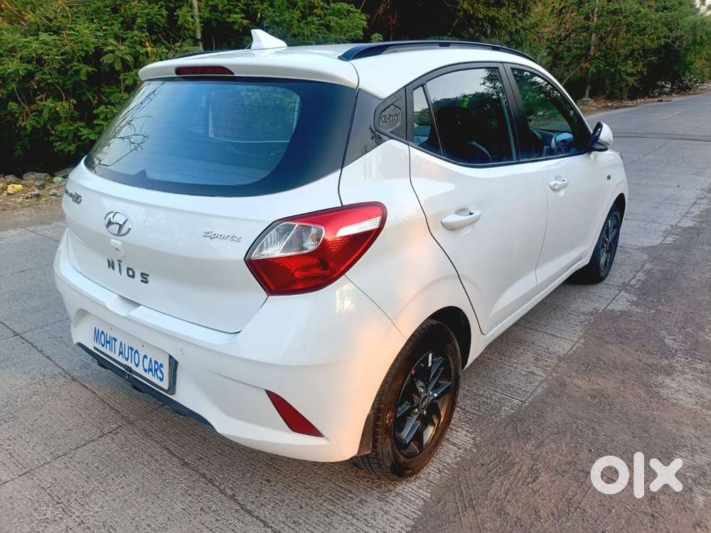 Hyundai Grand I10 Nios Sportz 1.2 At, 2022, Petrol