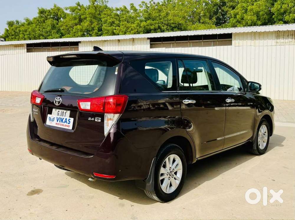 Toyota Innova Crysta 2.4 Vx Mt 8s, 2016, Diesel