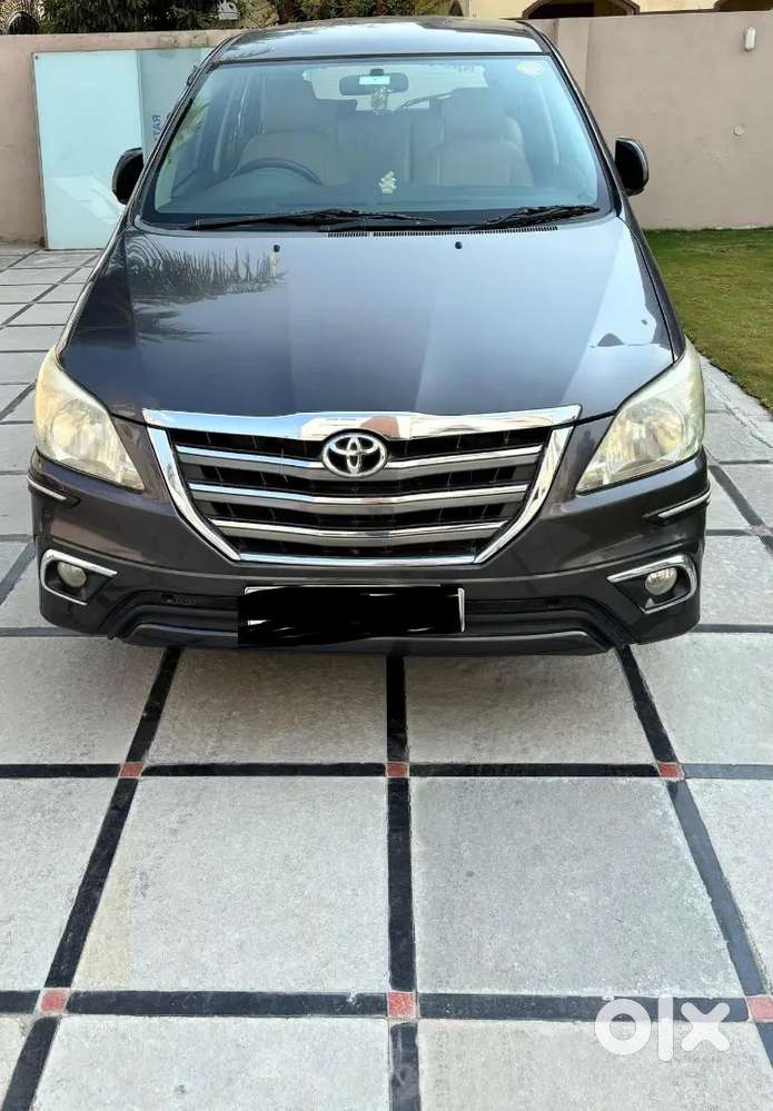 Toyota Innova 2015 Diesel Well Maintained