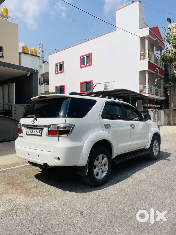 Toyota Fortuner 3.0 4x4 Manual, 2011, Diesel