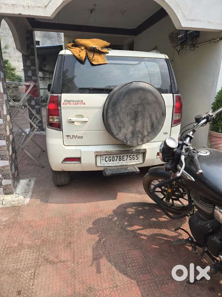 7 Seatermahindra Tuv 300  T 6 Plus 2016 Diesel Manual