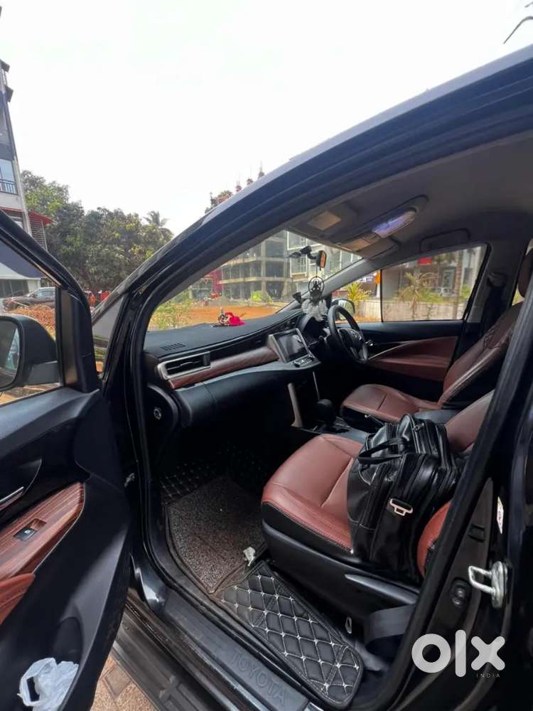 Toyota Innova Crysta 2016
