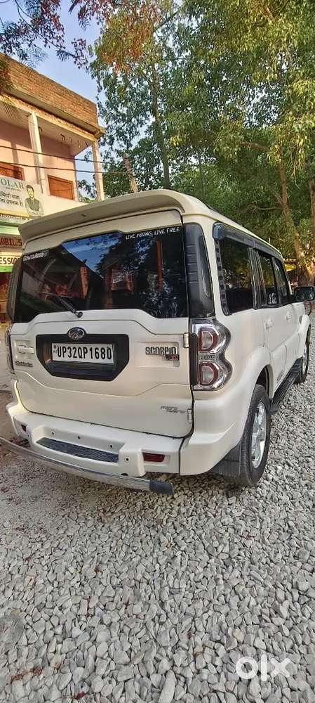 Mahindra Scorpio 2015 Diesel Well Maintained