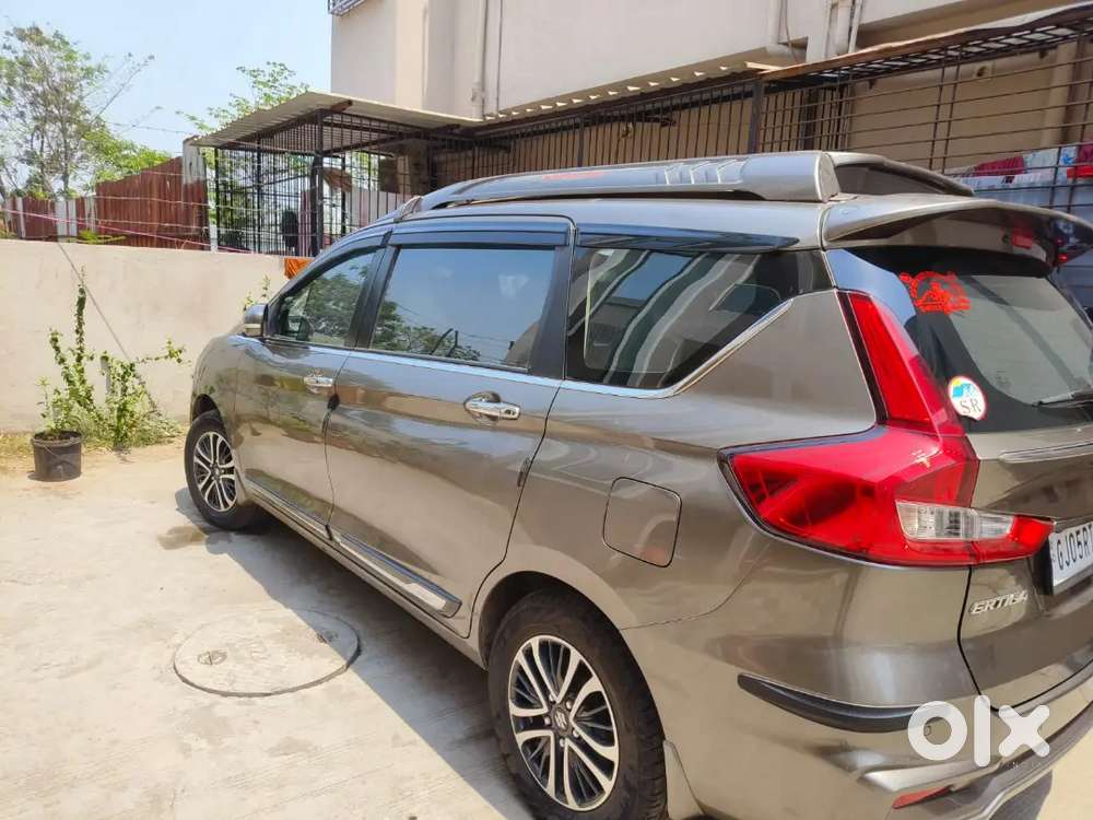 Maruti Suzuki Ertiga 2023 Zxi Cng