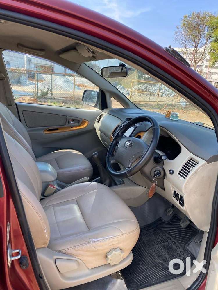 Toyota Innova Diesel 2011