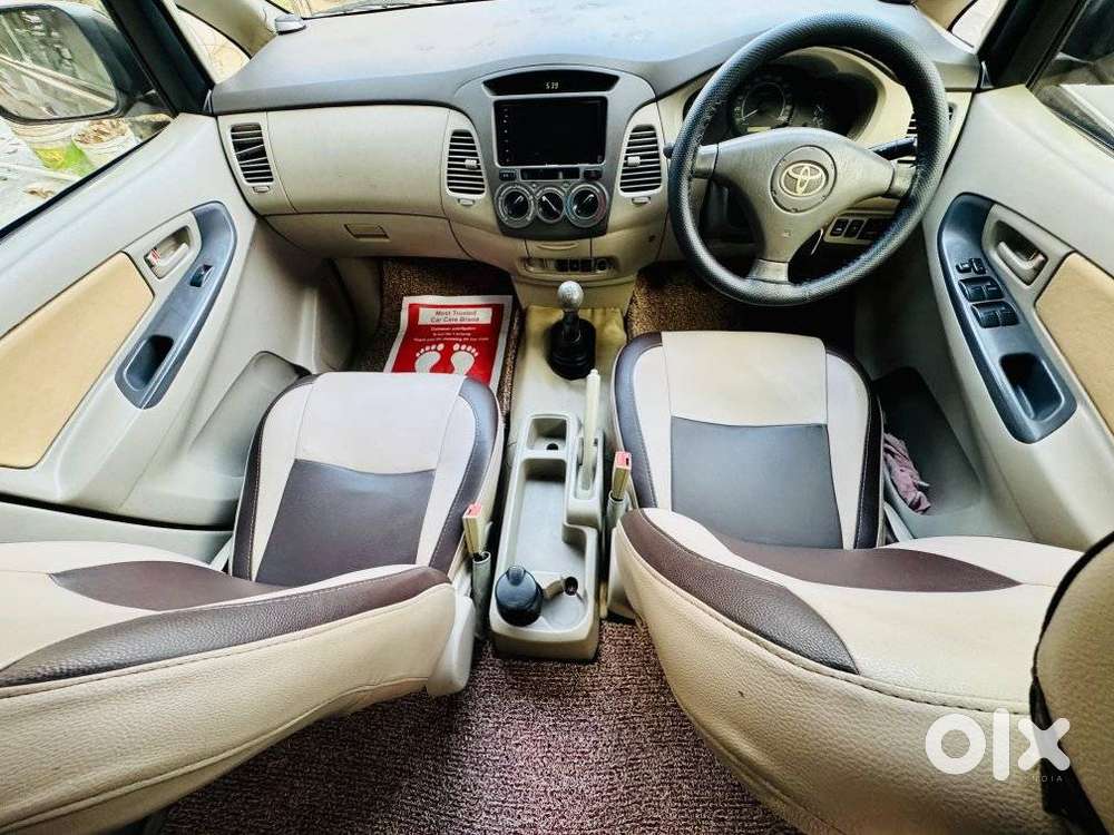 Toyota Innova 2.5 G (diesel) 8 Seater, 2010, Diesel