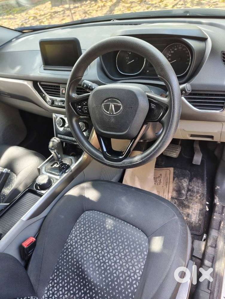 Tata Nexon Amt Xza Plus, 2019, Petrol