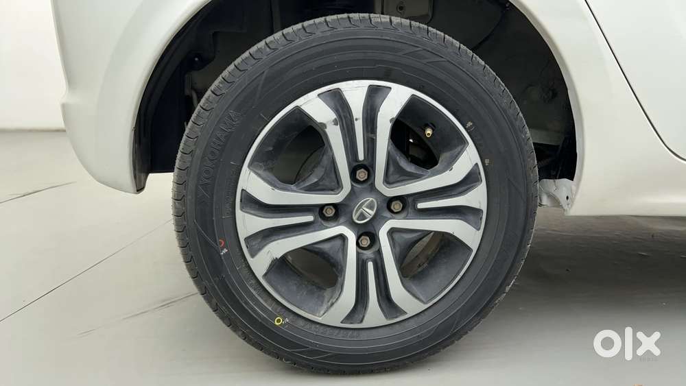 Tata Tiago Xza, 2019, Petrol