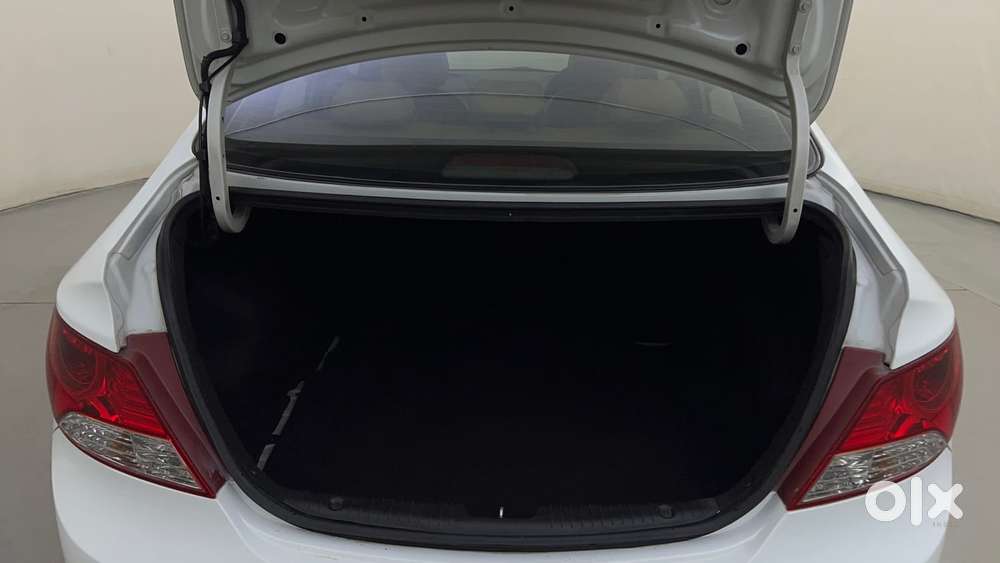 Hyundai Verna 1.6 Sx Vtvt (o) At, 2013, Petrol