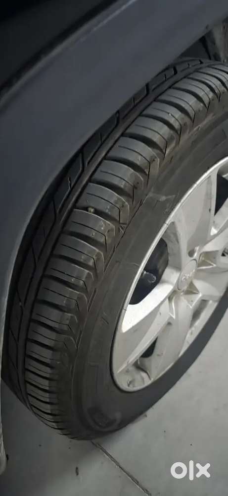 Jeep Compass With New Tyres