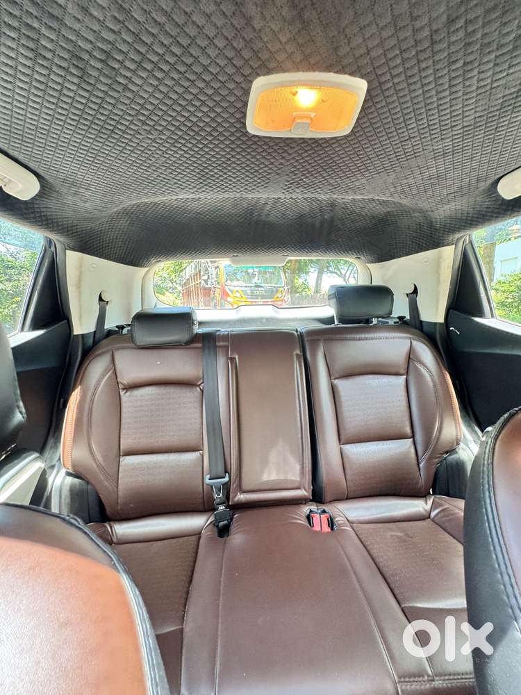 Mahindra Xuv 3xo Mx3, 2024, Petrol