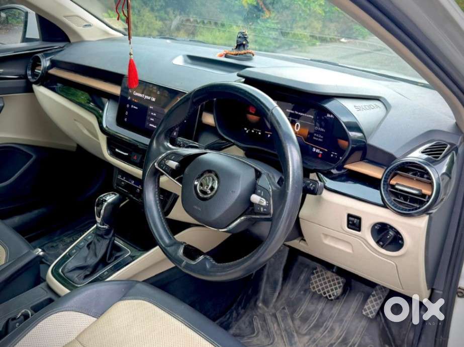 Skoda Slavia 1.0 Tsi Style At, 2022, Petrol