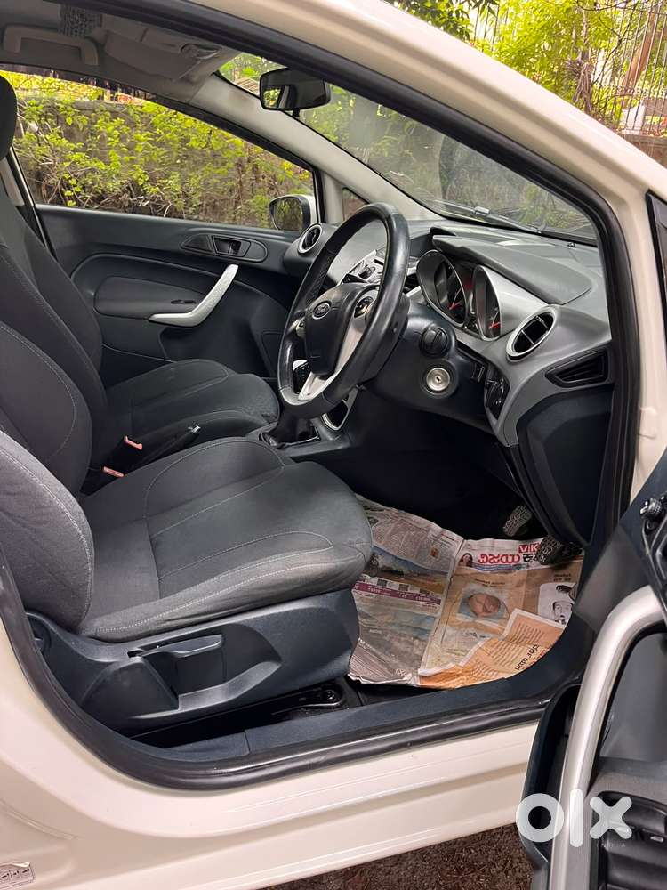 Ford Fiesta At Titanium Plus, 2011, Diesel