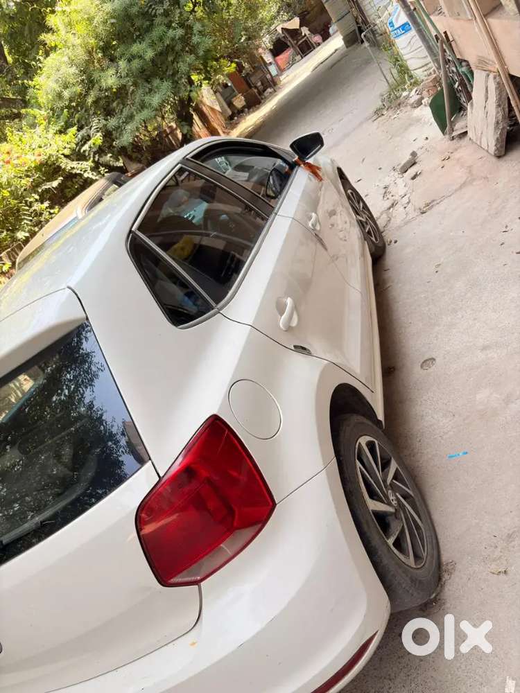Volkswagen Polo Comfortline 2018 Year