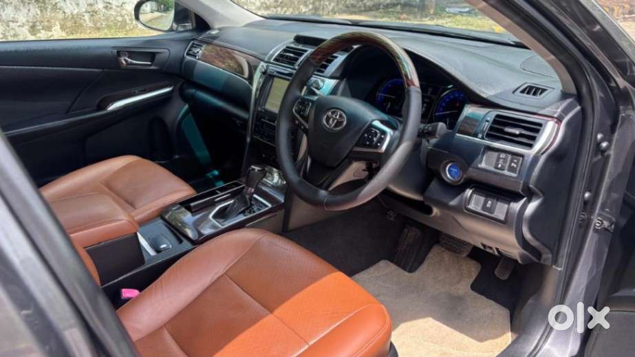 Toyota Camry 2.5 G, 2017, Petrol