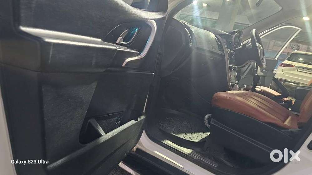 Mahindra Xuv500 W7, 2020, Diesel