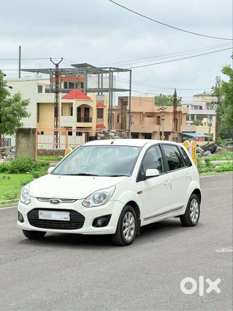 Ford Figo 1.5d Titanium Mt, 2015