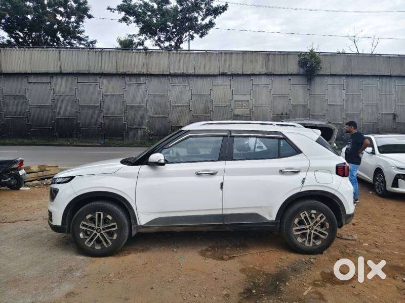 Hyundai Venue 1.0 Sx (o) Turbo Dct, 2023, Petrol