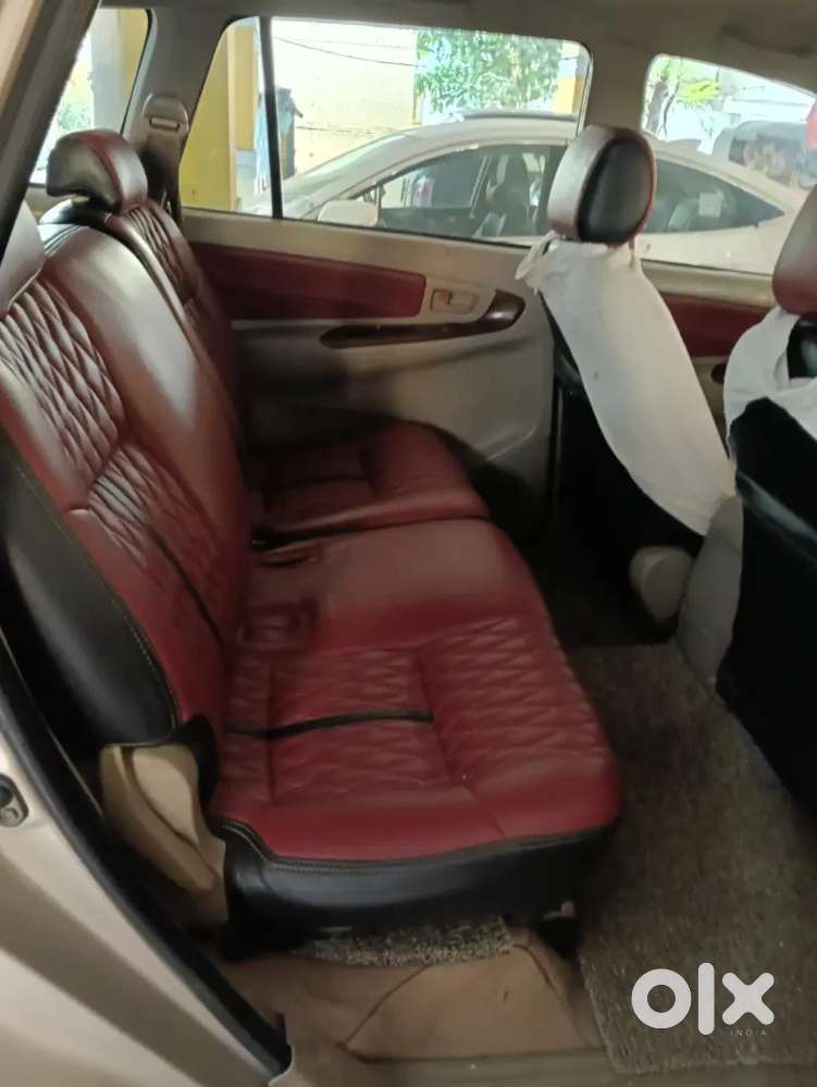 Toyota Innova 2013 G