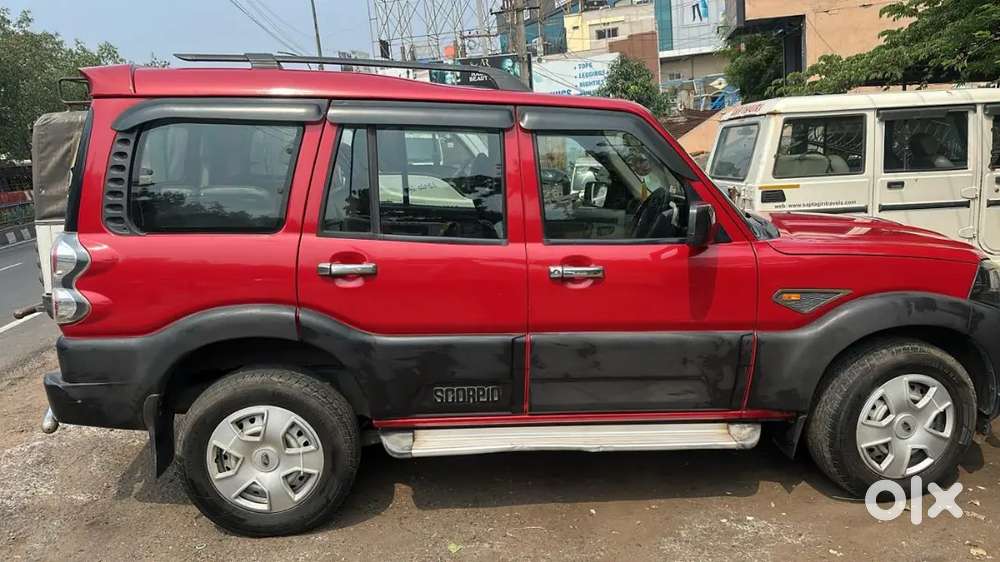 Mahindra Scorpio S4 2017 Manual