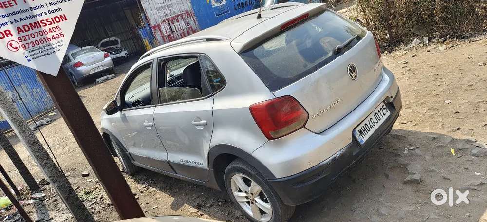 Volkswagen Crosspolo 2013 Diesel 180000 Km Driven