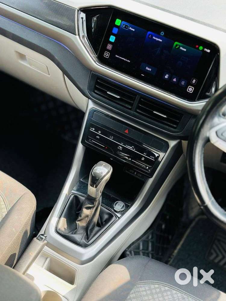 Volkswagen Taigun 1.0 Tsi Highline At, 2022, Petrol